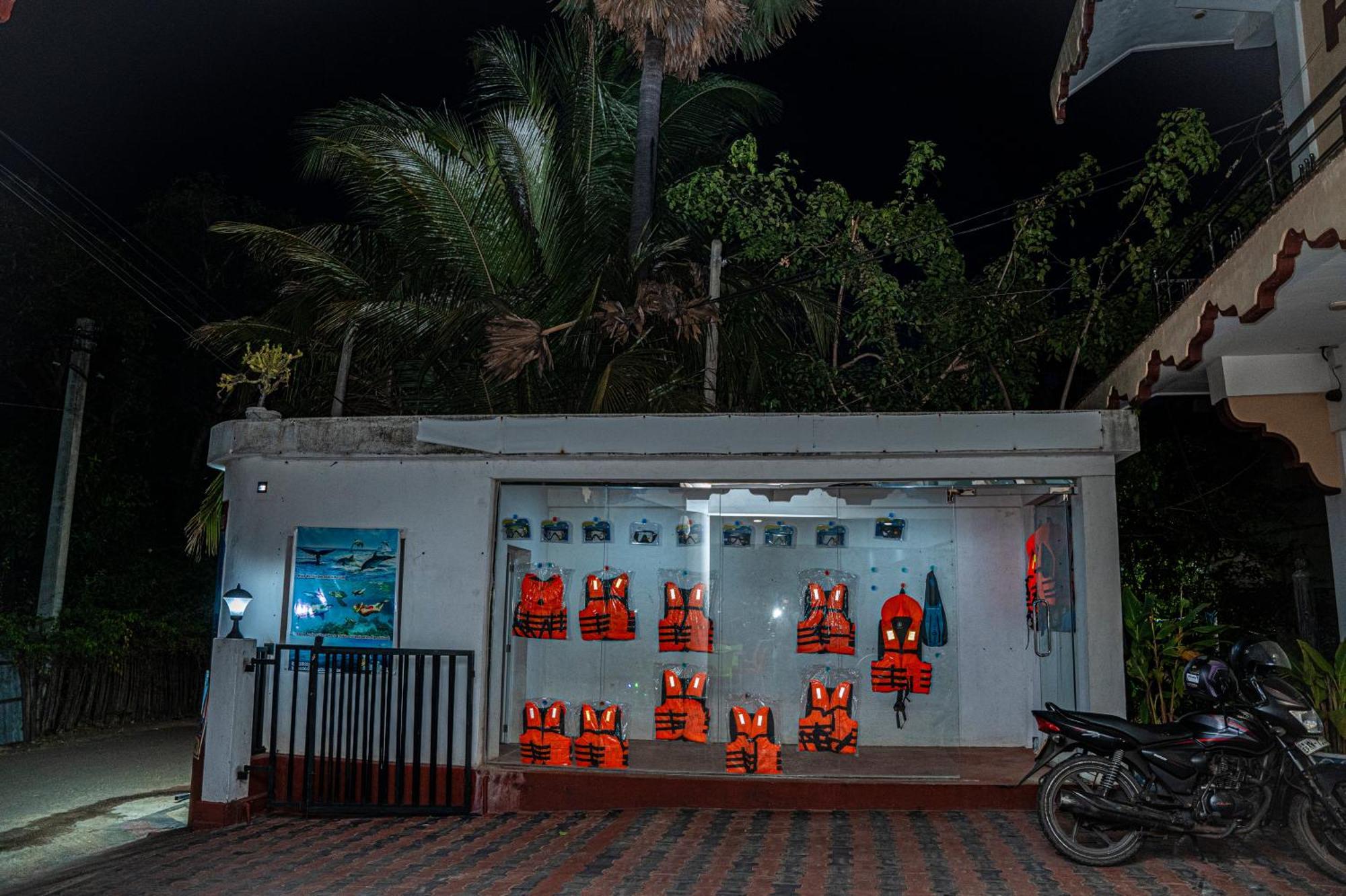 Theevanni Resort Trincomalee Exterior foto