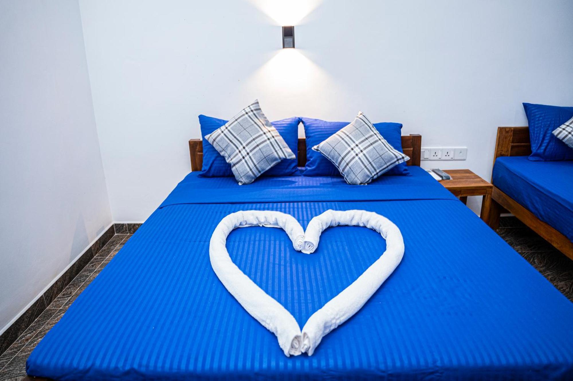 Theevanni Resort Trincomalee Exterior foto